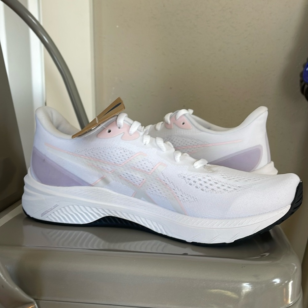 ASICS GT-1000 Women’s Sneaker